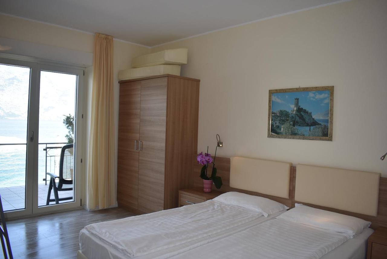 Hotel Garni Vela D'Oro ブレンゾーネ エクステリア 写真
