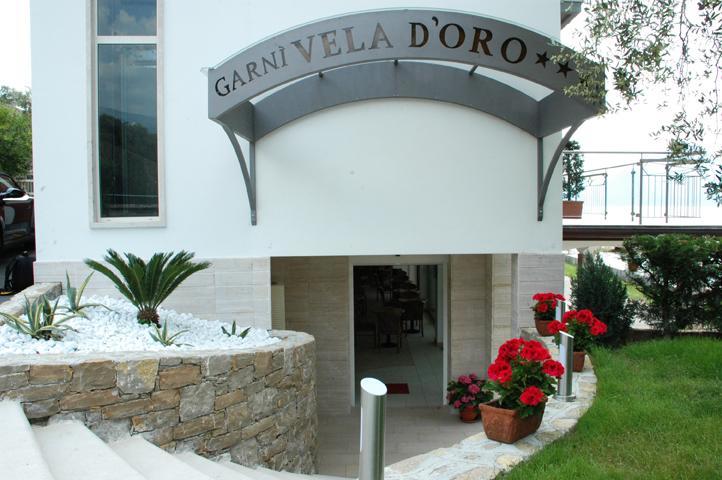 Hotel Garni Vela D'Oro ブレンゾーネ エクステリア 写真